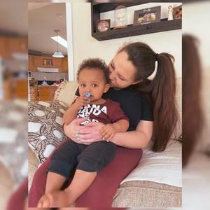 Meet your Posher, Alexis